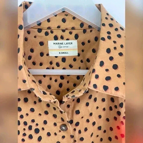 Marine Layer Dana Shirt in Abstract
Cheetah Print Size XS Sold out LIKE NEW - Picture 6 of 7